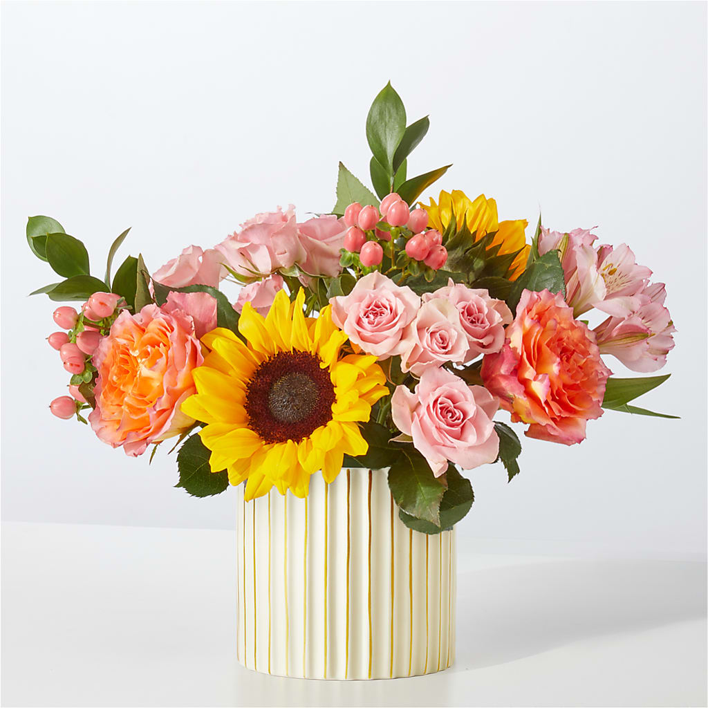Sun's Out Bouquet – Distinctive Design Studio Llc, Ham Lake MN