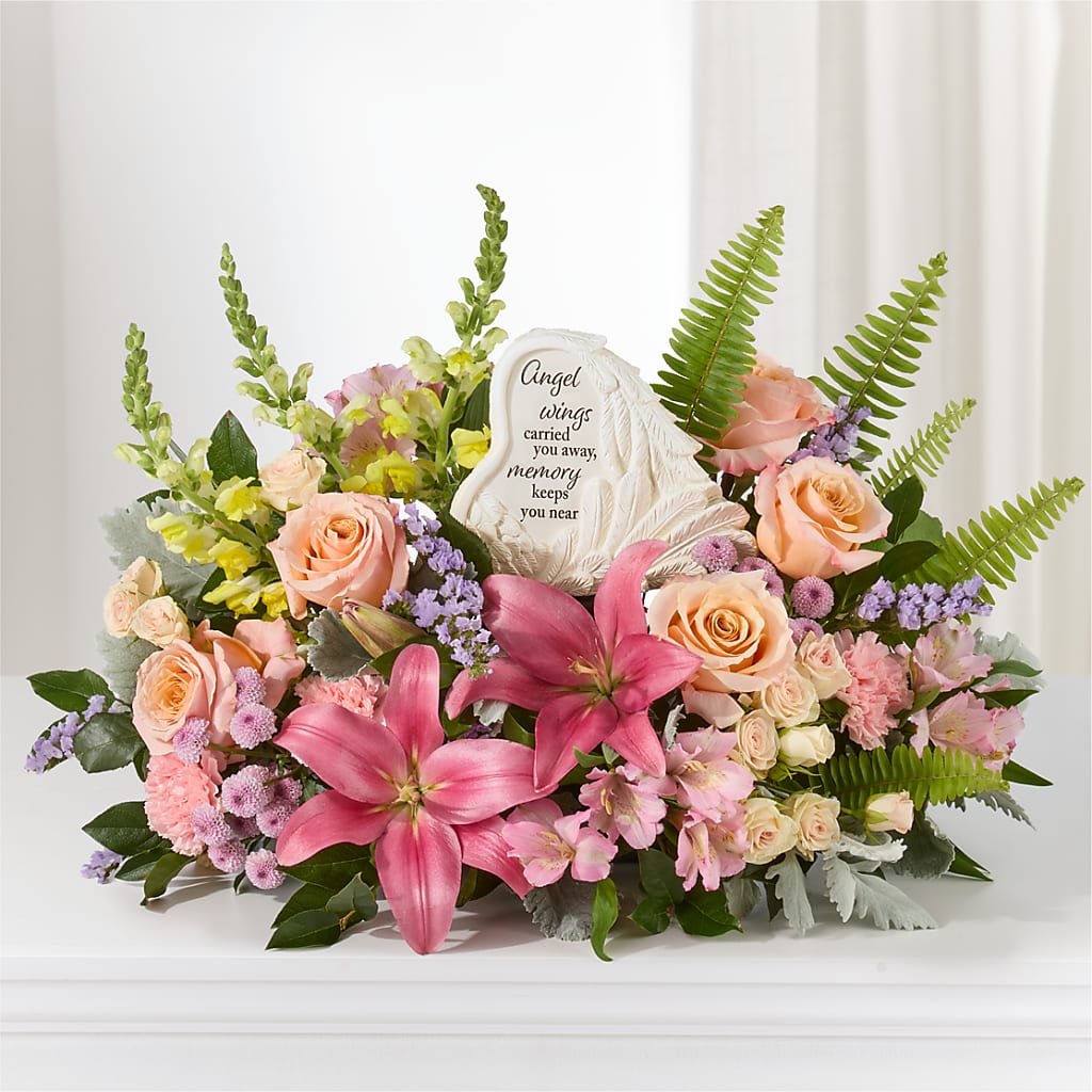 Gentle Light Arrangement – Distinctive Design Studio Llc, Ham Lake MN