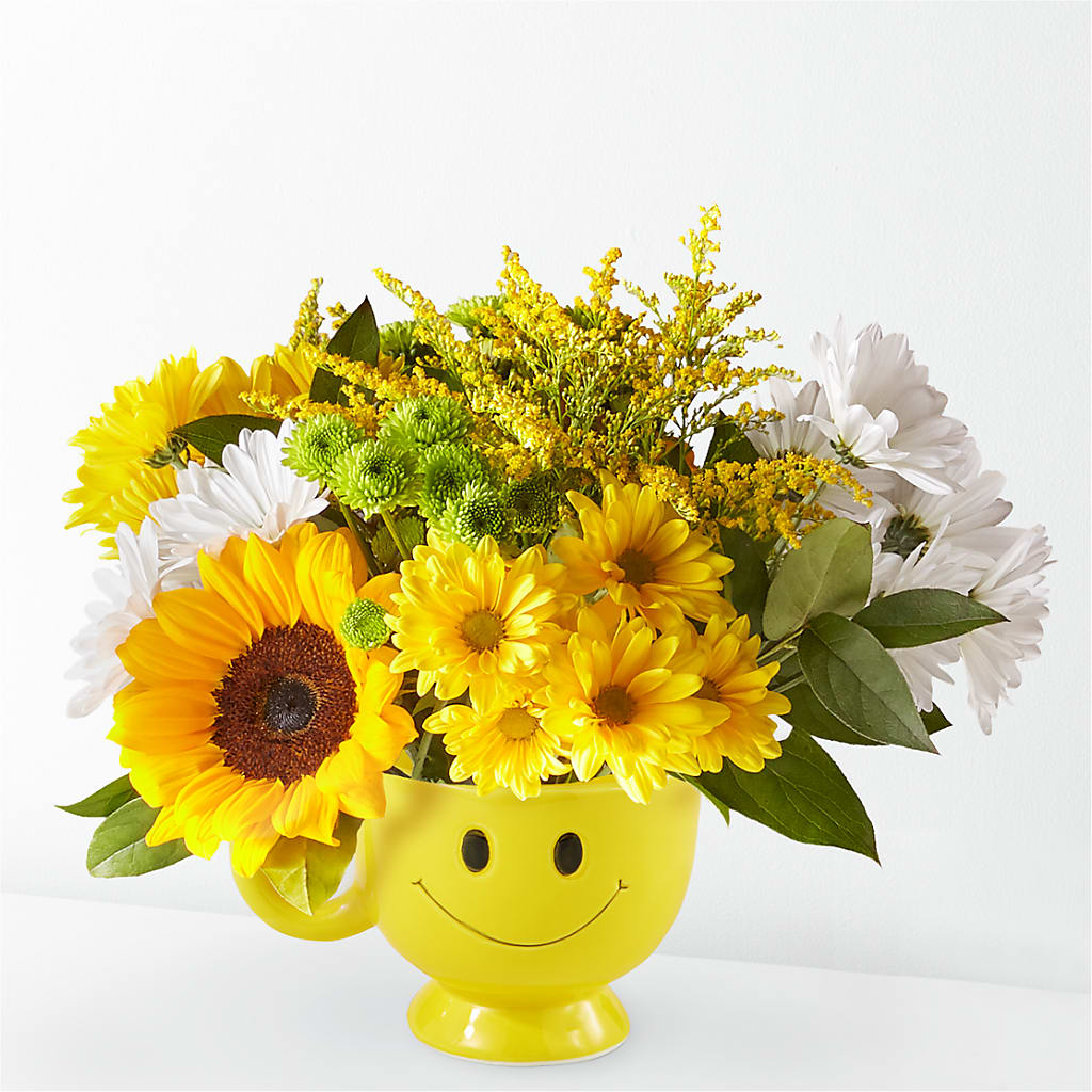 Joyful Smiles Bouquet – Distinctive Design Studio Llc, Ham Lake MN