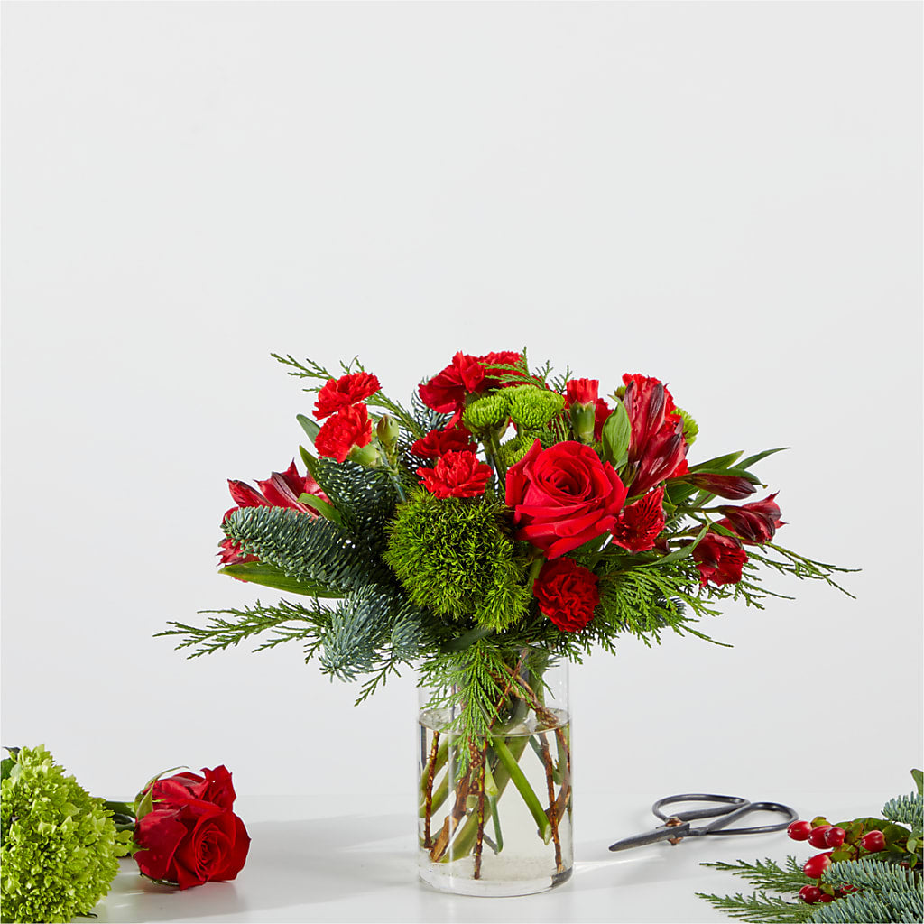 Merry Moment Bouquet – A Florist Original – Distinctive Design Studio Llc, Ham Lake MN