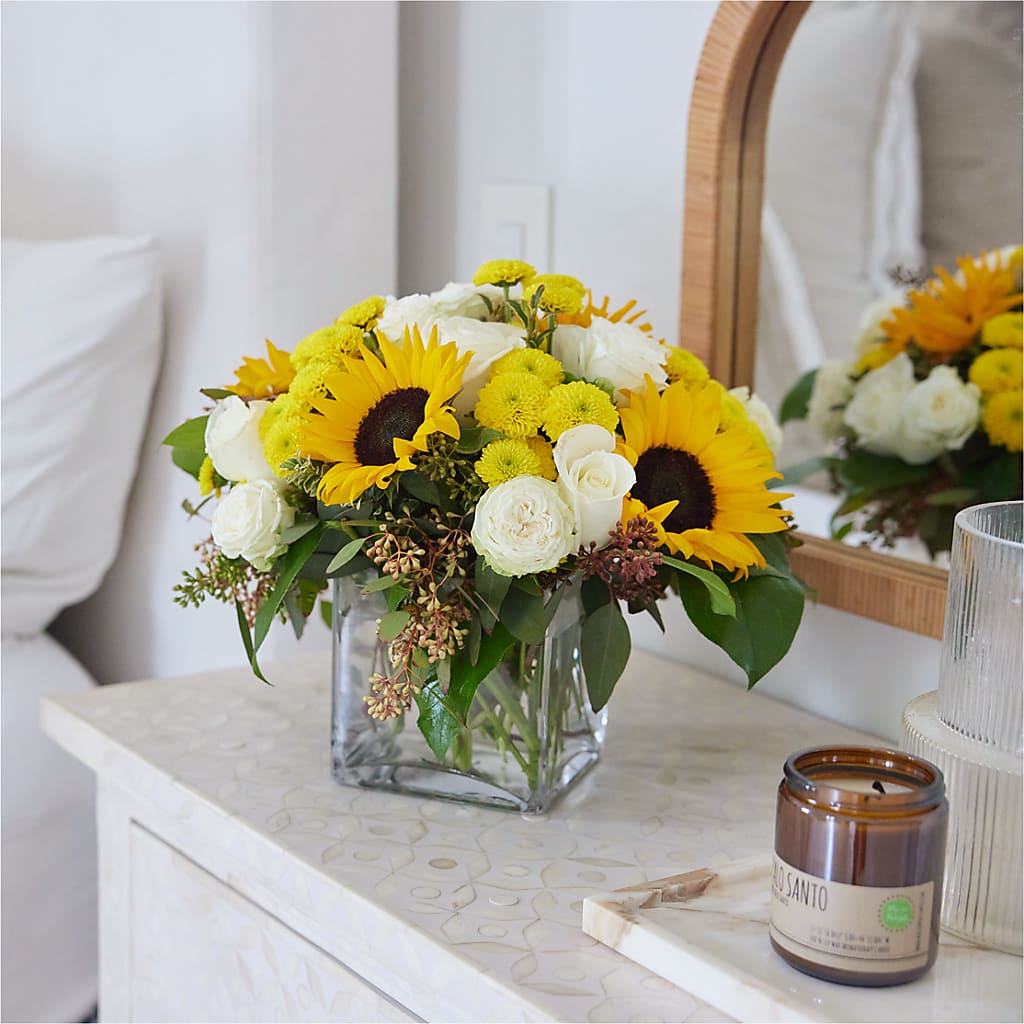 Luminous Morning Bouquet – Distinctive Design Studio Llc, Ham Lake MN