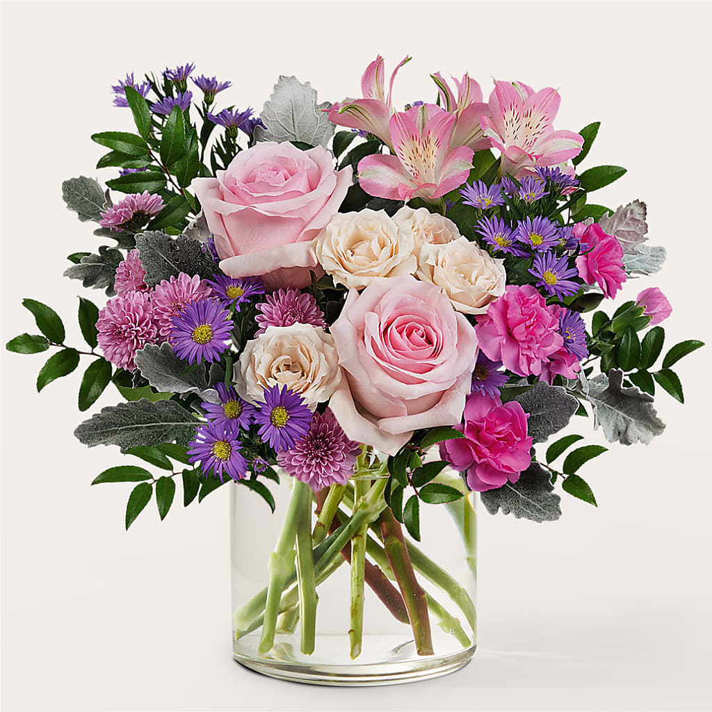 Light as a Feather Bouquet – Distinctive Design Studio Llc, Ham Lake MN