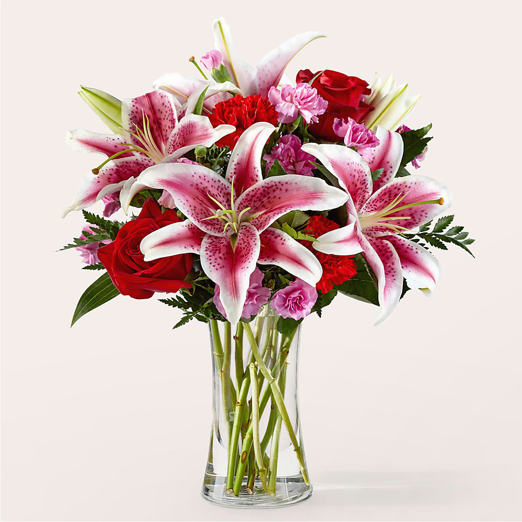 Honeymoon Bouquet – Distinctive Design Studio Llc, Ham Lake MN