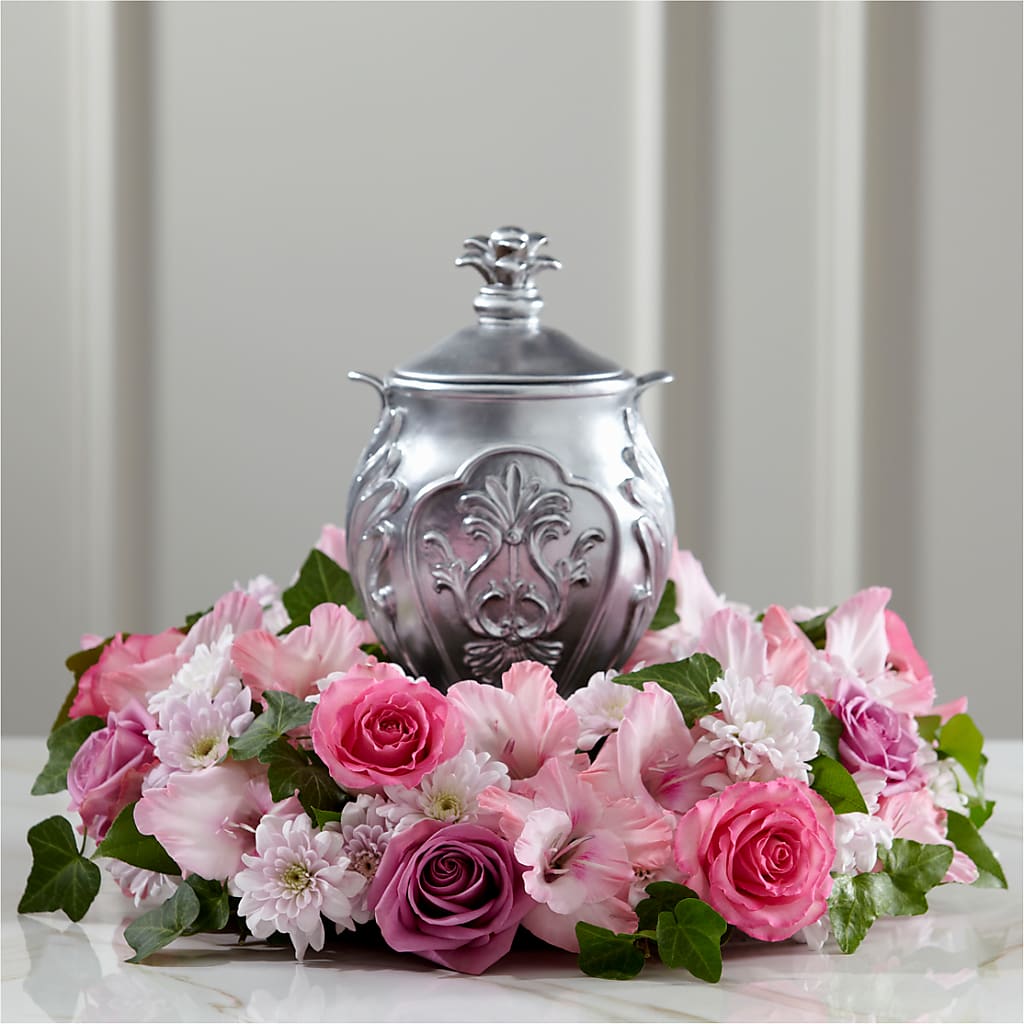 Glorious Tribute Arrangement – Distinctive Design Studio Llc, Ham Lake MN