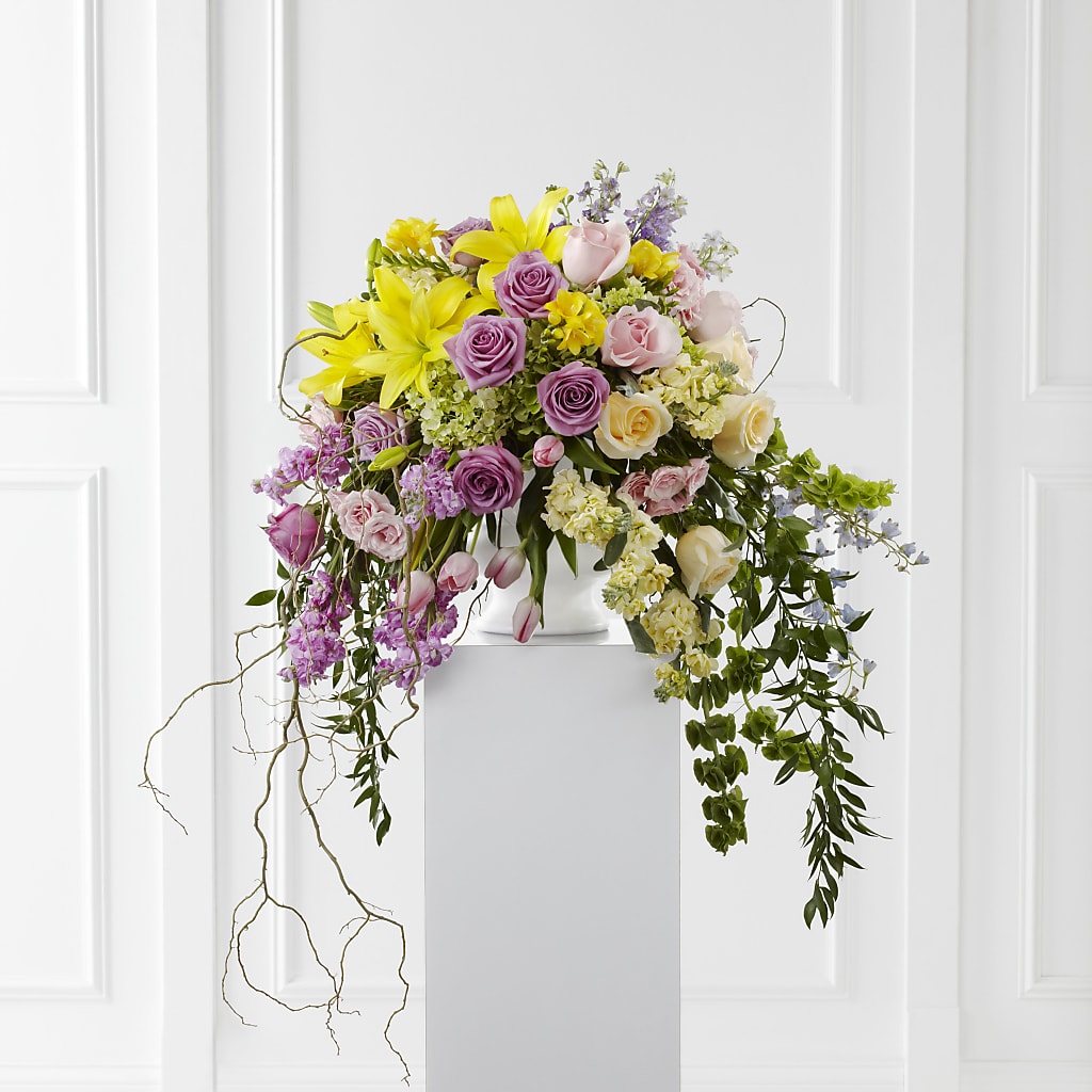 Display of Affection Arrangement – Distinctive Design Studio Llc, Ham Lake MN