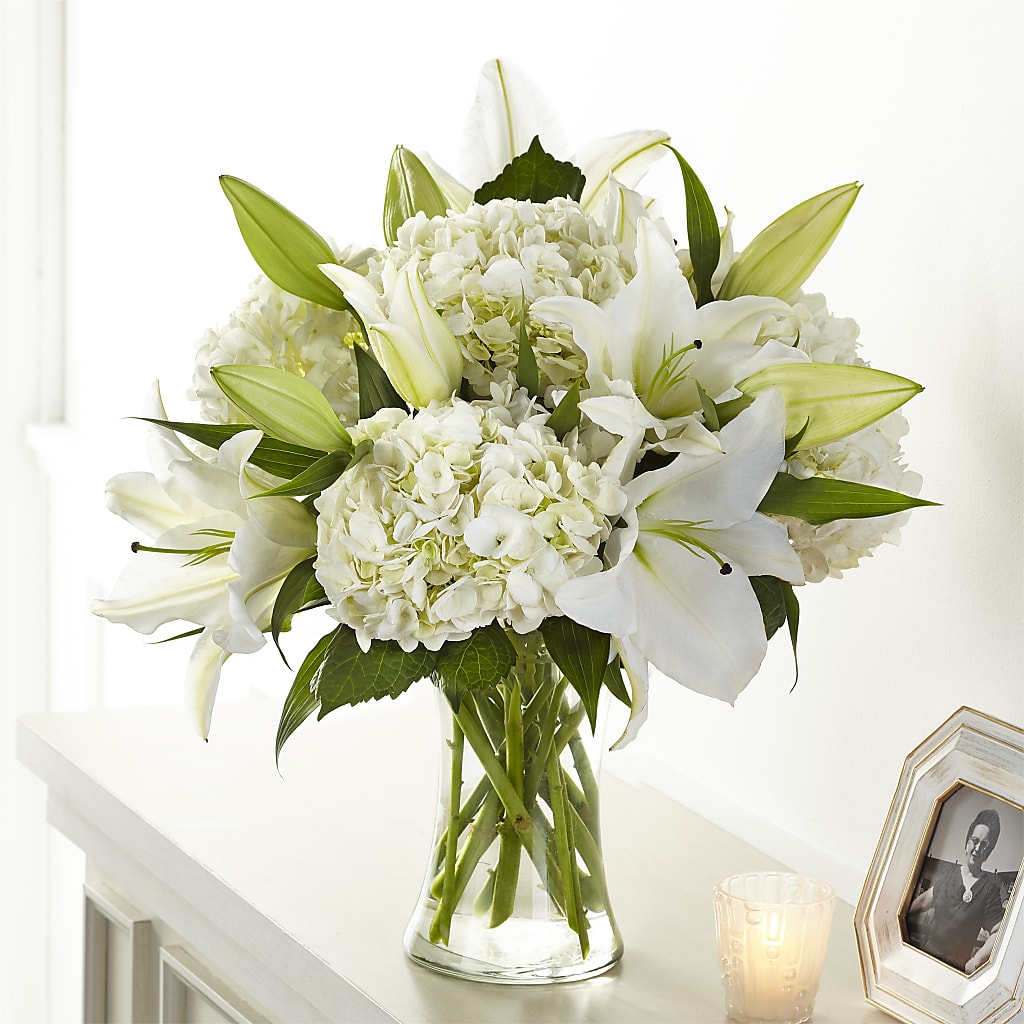 Compassionate Lily Bouquet – Distinctive Design Studio Llc, Ham Lake MN