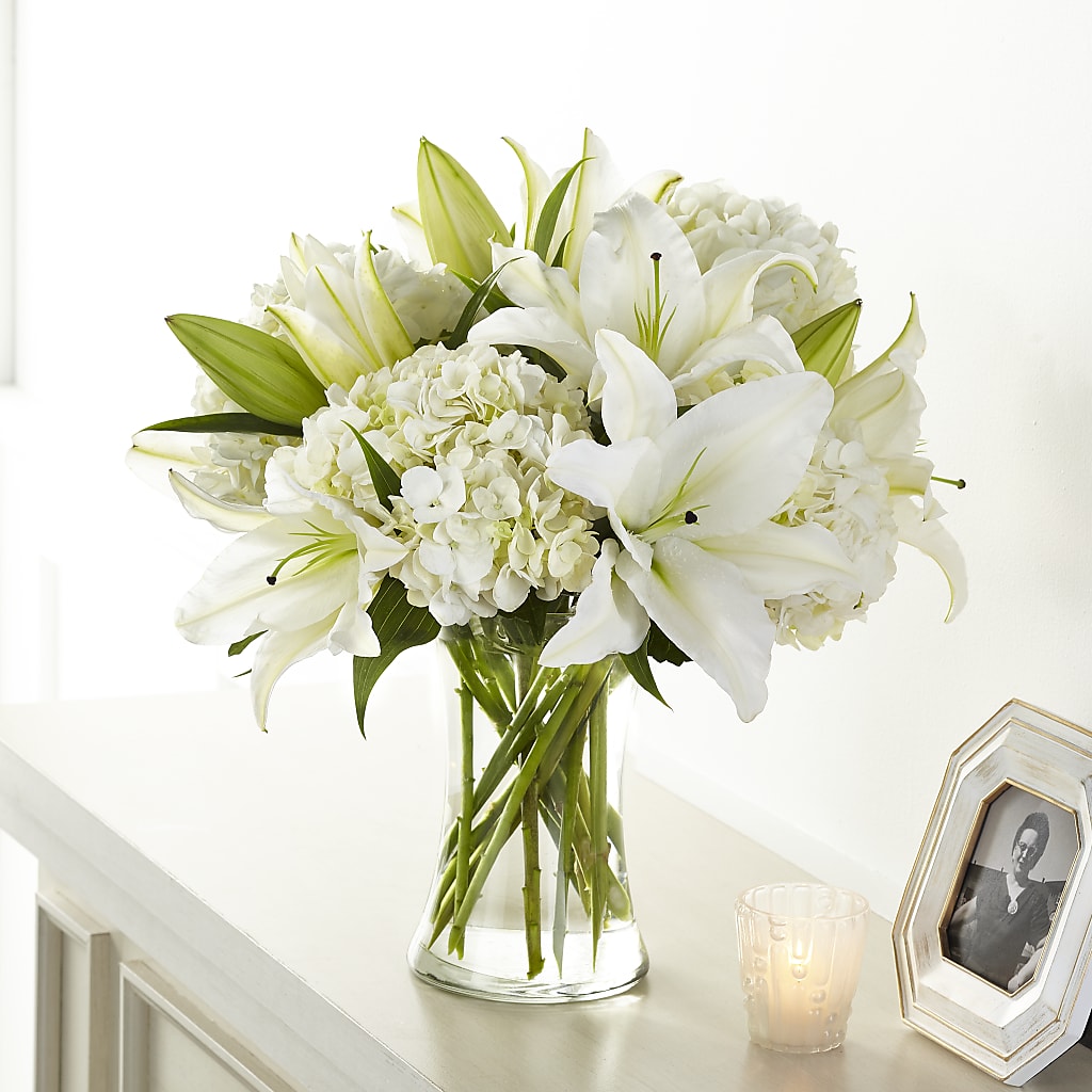 Compassionate Lily Bouquet – Distinctive Design Studio Llc, Ham Lake MN