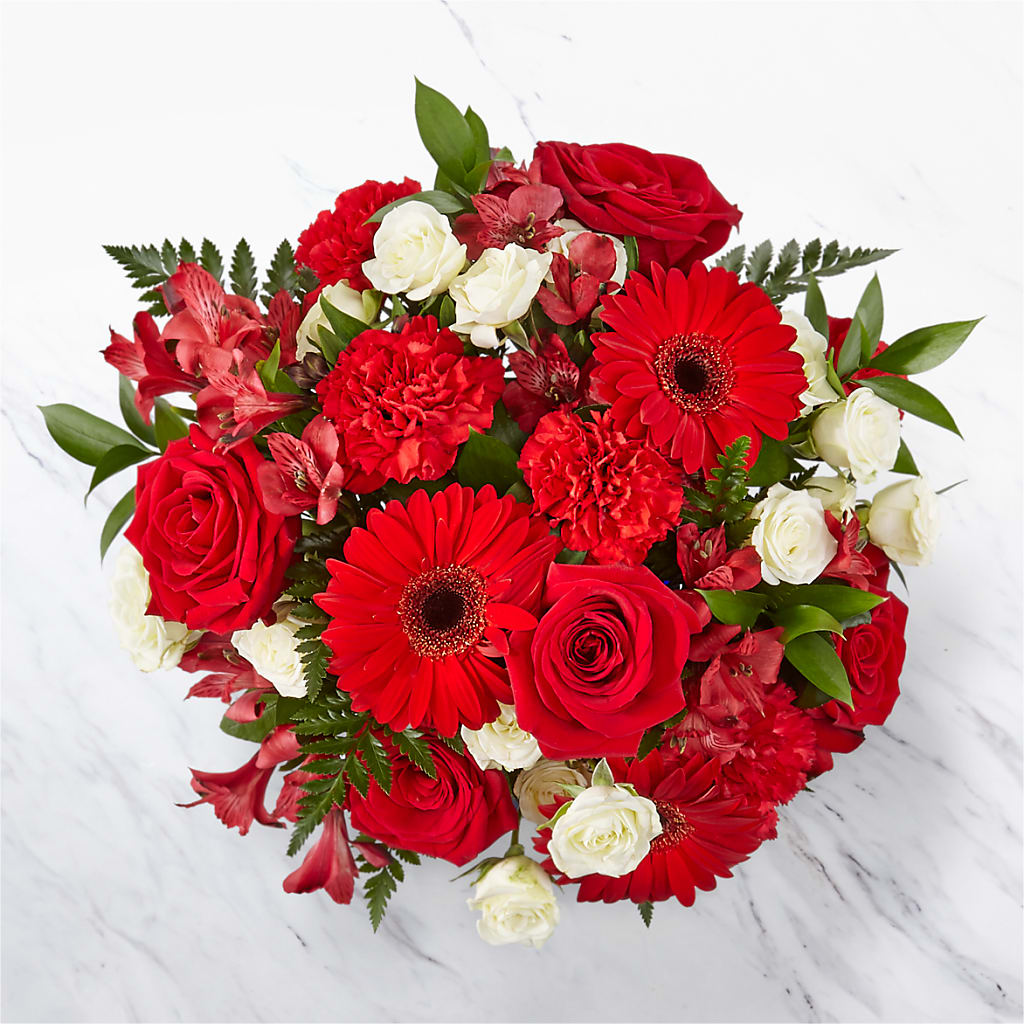Hearts Embrace Bouquet – Distinctive Design Studio Llc, Ham Lake MN