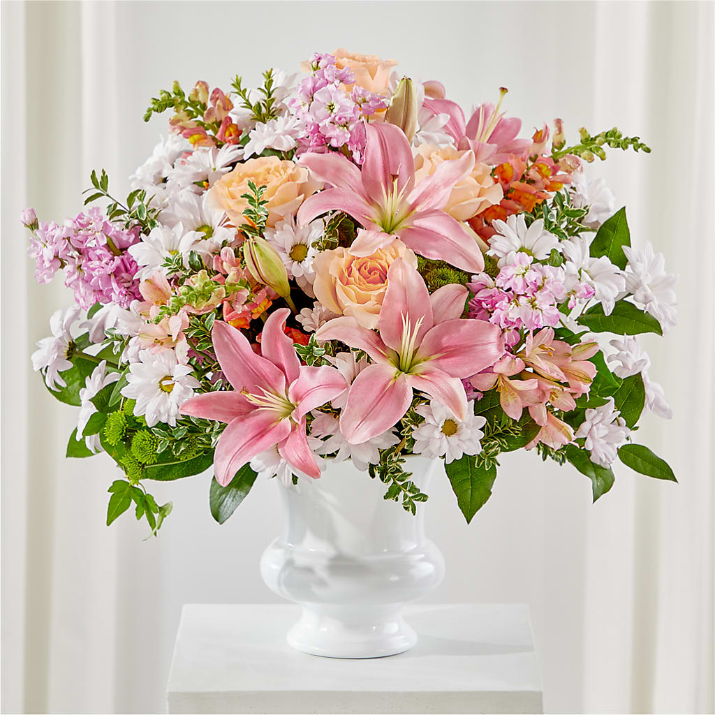 Heartfelt Gesture Urn Arrangement – Distinctive Design Studio Llc, Ham Lake MN