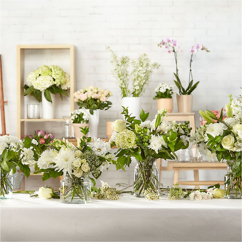 Classic Ivory – A Florist Original – Distinctive Design Studio Llc, Ham Lake MN