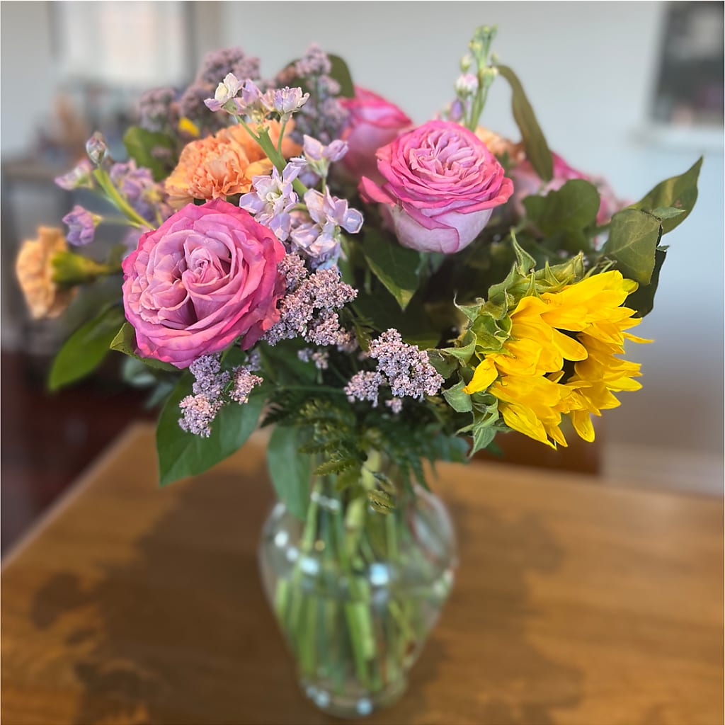 Yellow Brick Road Bouquet – Distinctive Design Studio Llc, Ham Lake MN