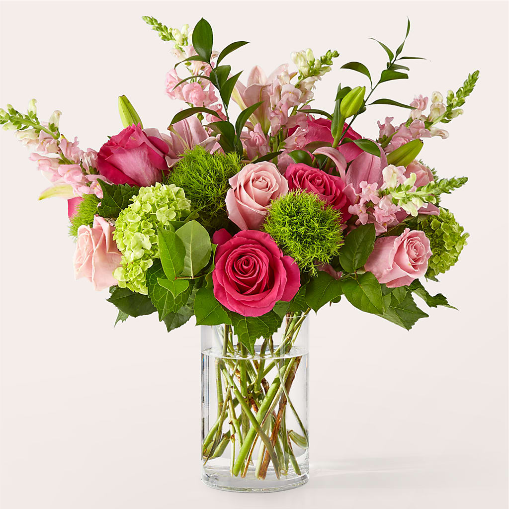 Fit for a Queen Luxury Bouquet – Distinctive Design Studio Llc, Ham Lake MN