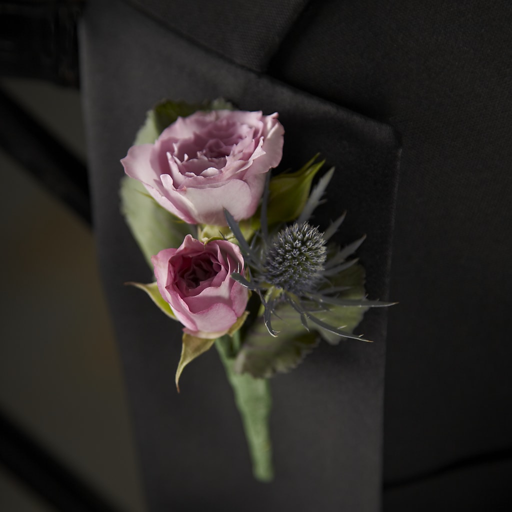 Veronica Boutonniere – Distinctive Design Studio Llc, Ham Lake MN