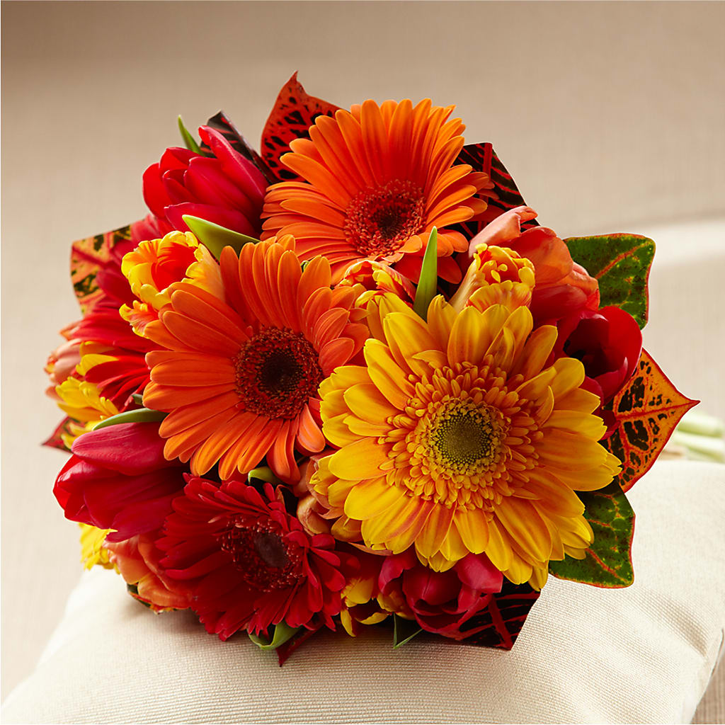 Sunglow Bouquet – Distinctive Design Studio Llc, Ham Lake MN