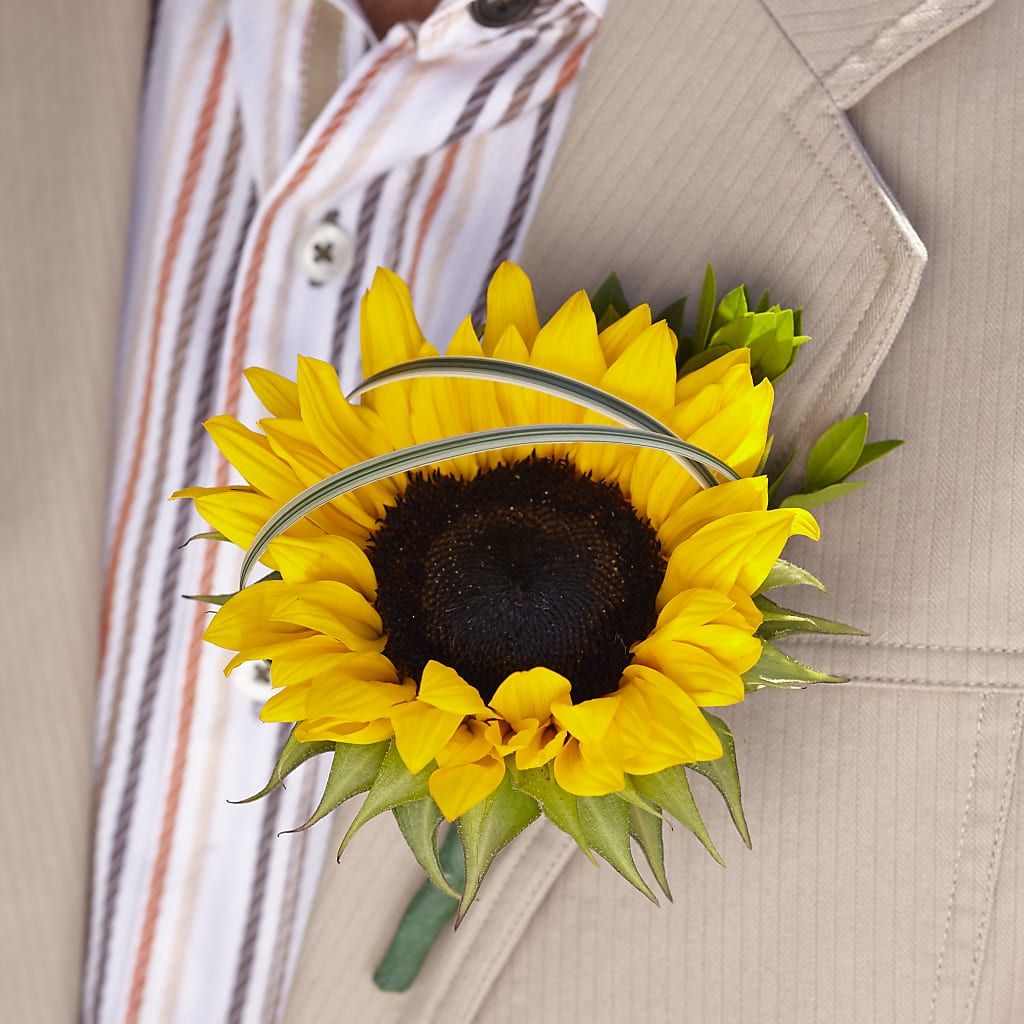 Free Spirit Boutonniere – Distinctive Design Studio Llc, Ham Lake MN