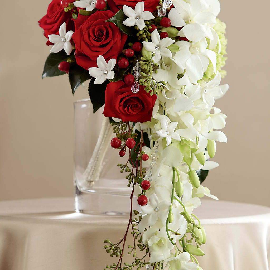 Here Comes the Bride Bouquet – Distinctive Design Studio Llc, Ham Lake MN