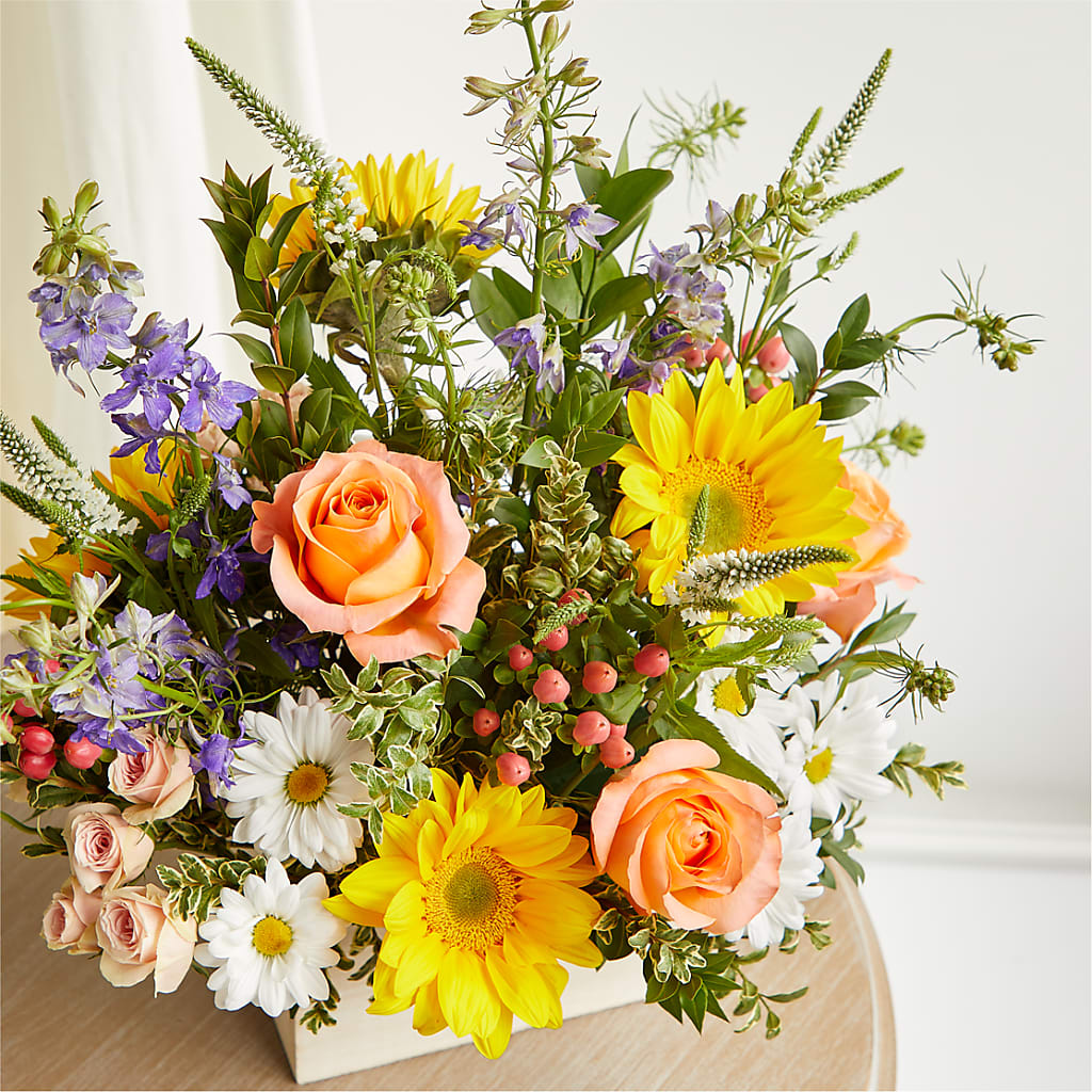 The Good Life Bouquet –  Distinctive Design Studio Llc, Ham Lake MN