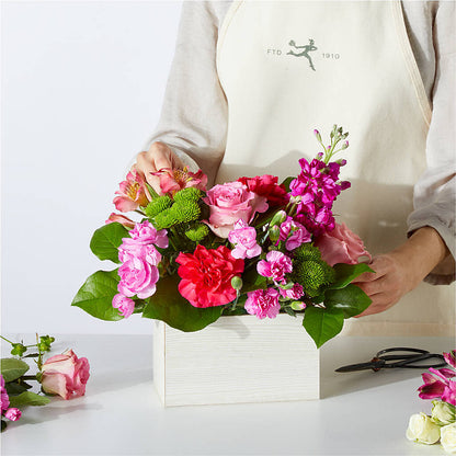 Sweetberry Box – A Florist Original –  Distinctive Design Studio Llc, Ham Lake MN