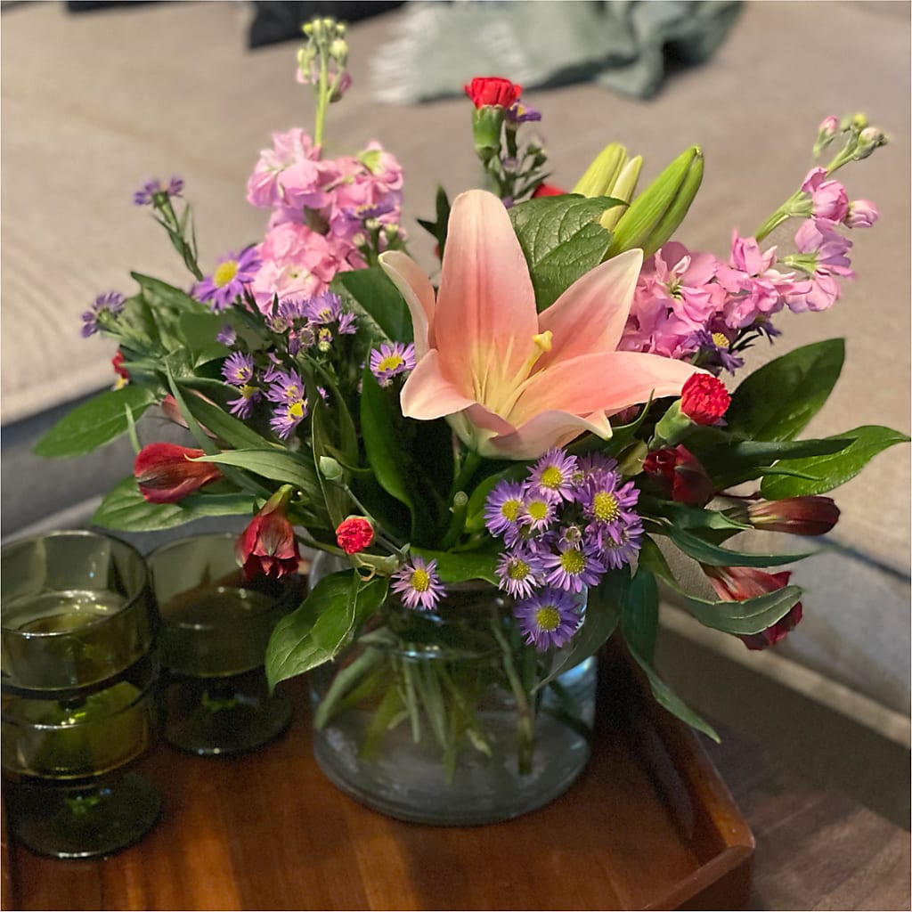 Romantique Bouquet –  Distinctive Design Studio Llc, Ham Lake MN