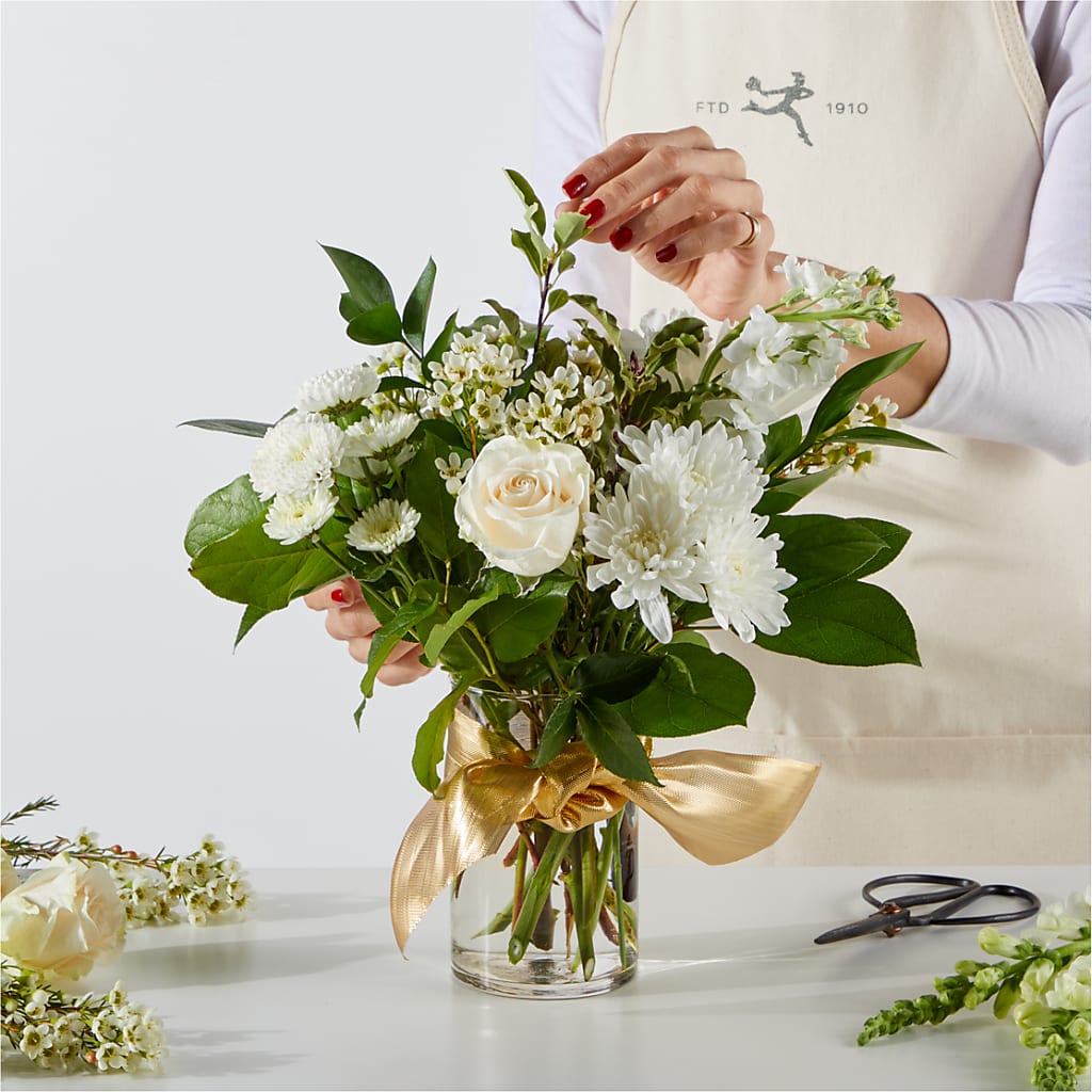 New Beginnings – A Florist Original –  Distinctive Design Studio Llc, Ham Lake MN
