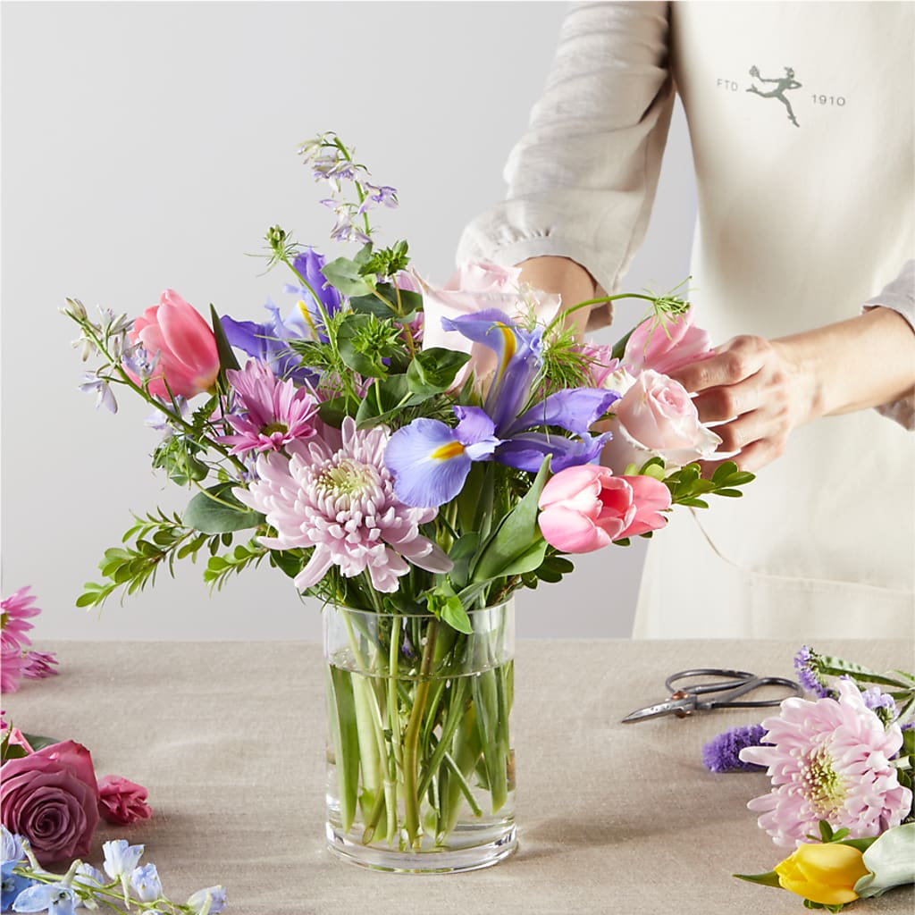 Pastel Tradition - A Florist Original –  Distinctive Design Studio Llc, Ham Lake MN
