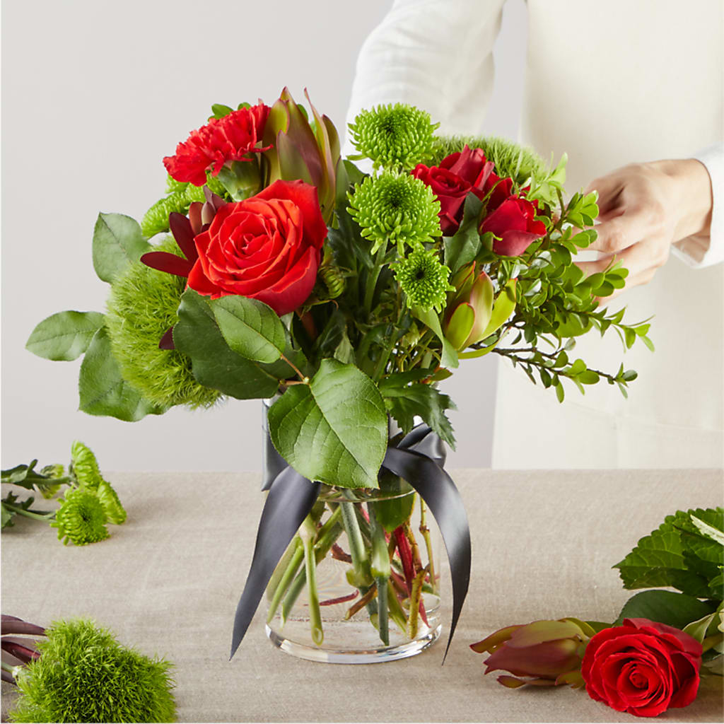 Heritage Kindle – A Florist Original –  Distinctive Design Studio Llc, Ham Lake MN