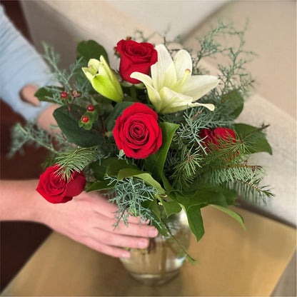 Glittering Lights Bouquet –  Distinctive Design Studio Llc, Ham Lake MN