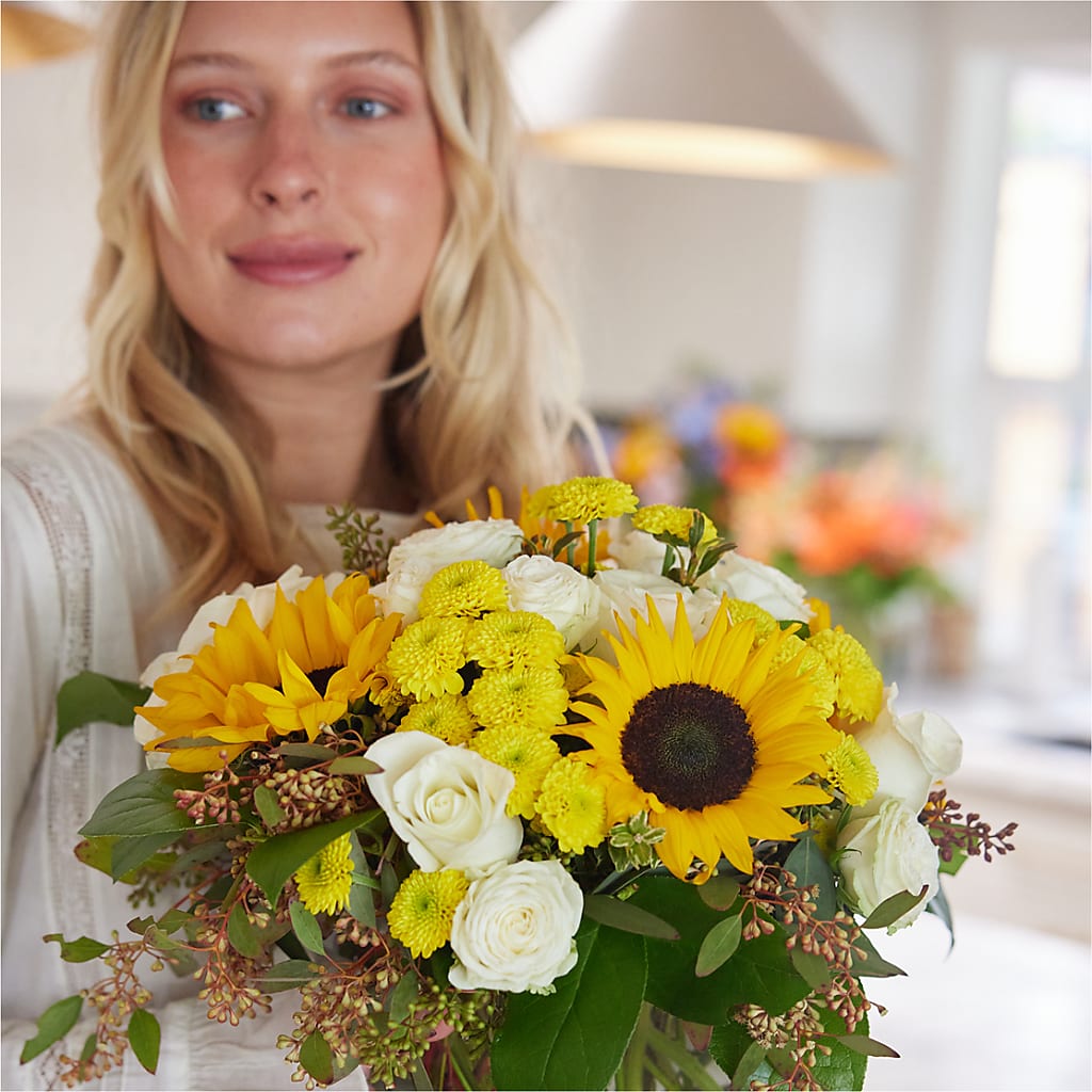 Luminous Morning Bouquet –  Distinctive Design Studio Llc, Ham Lake MN