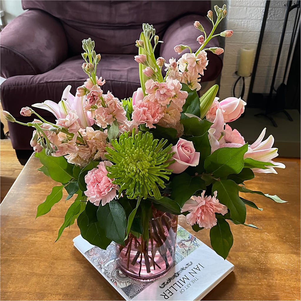 Pretty in Pink Bouquet –  Distinctive Design Studio Llc, Ham Lake MN
