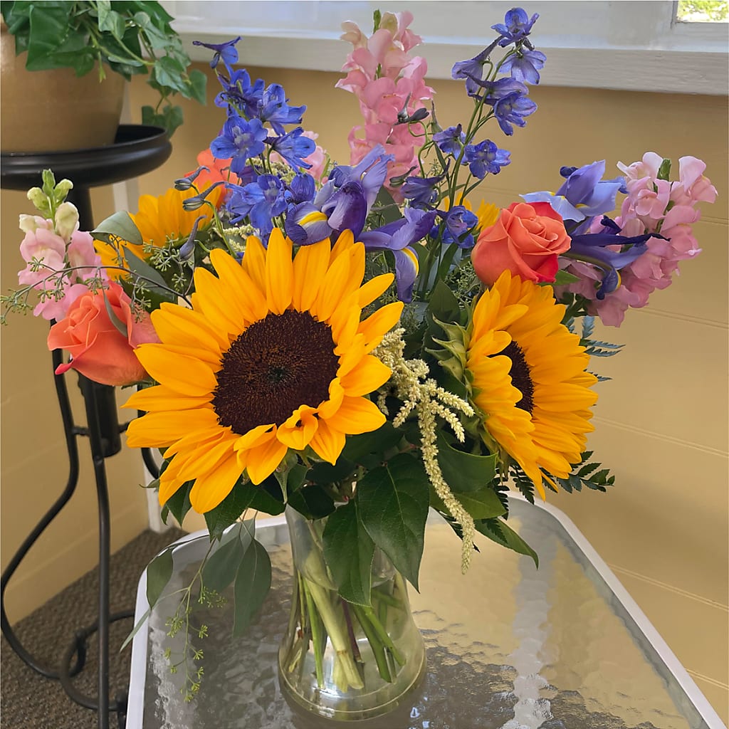 Rays of Life Bouquet –  Distinctive Design Studio Llc, Ham Lake MN
