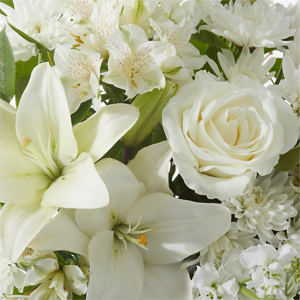 Peaceful Reflections Arrangement –  Distinctive Design Studio Llc, Ham Lake MN