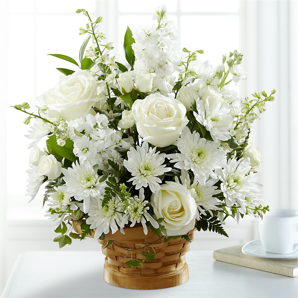 Heartfelt Condolences Arrangement –  Distinctive Design Studio Llc, Ham Lake MN