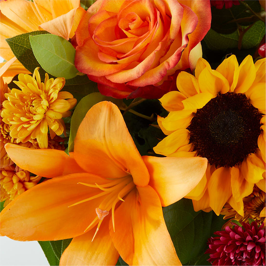 Grateful Centerpiece –  Distinctive Design Studio Llc, Ham Lake MN