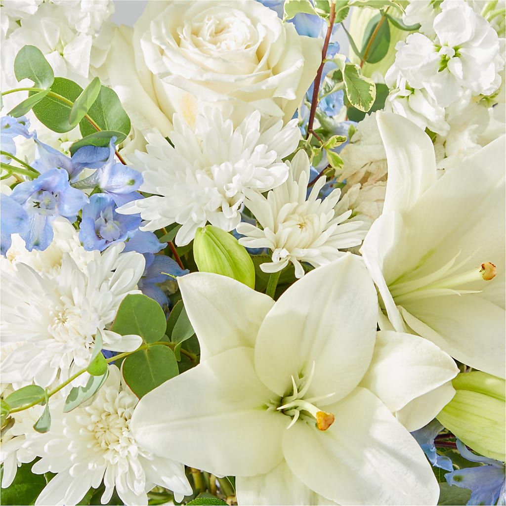 Peace of Mind Bouquet –  Distinctive Design Studio Llc, Ham Lake MN