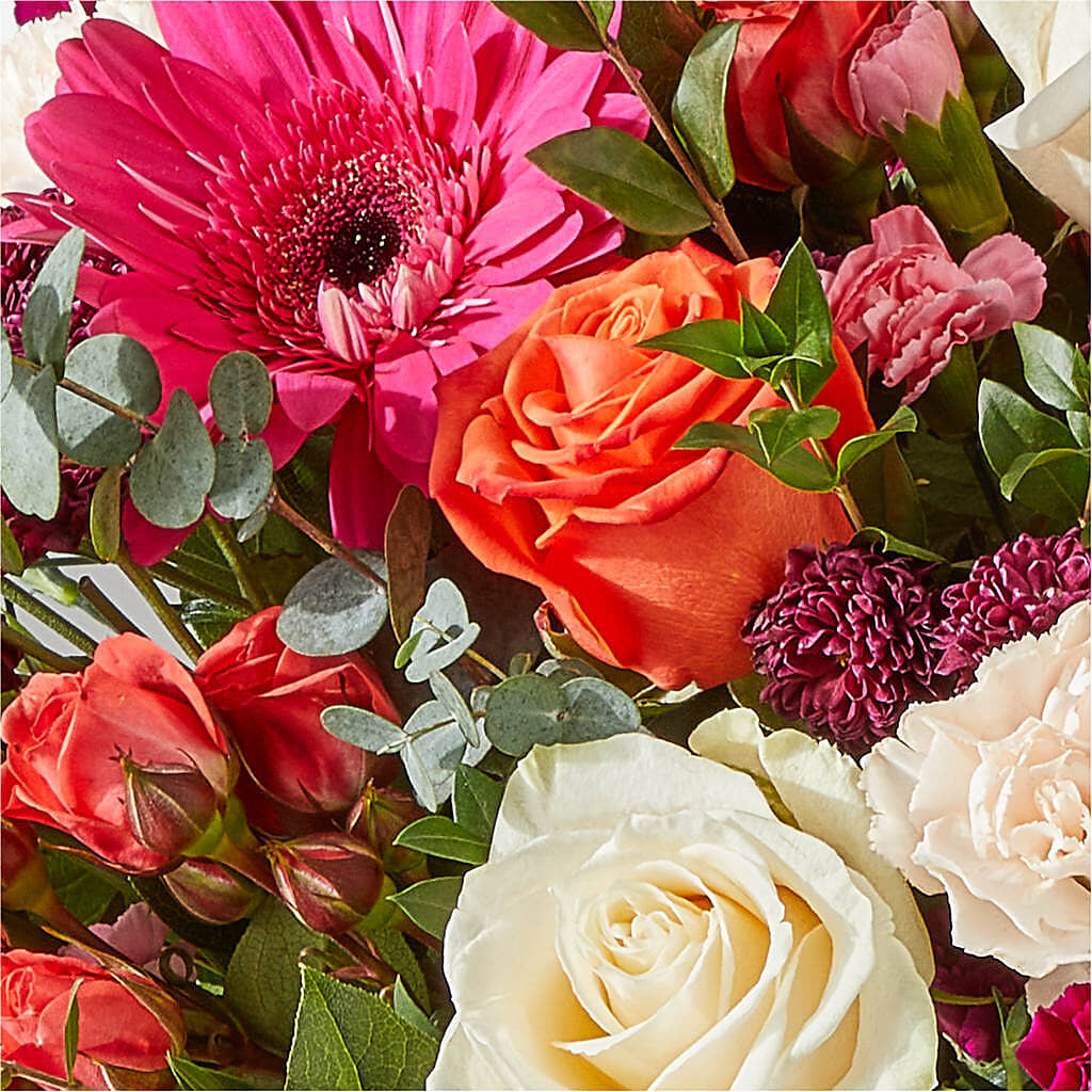 Smell the Roses Bouquet –  Distinctive Design Studio Llc, Ham Lake MN