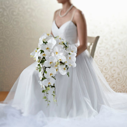 Classic White Bouquet –  Distinctive Design Studio Llc, Ham Lake MN